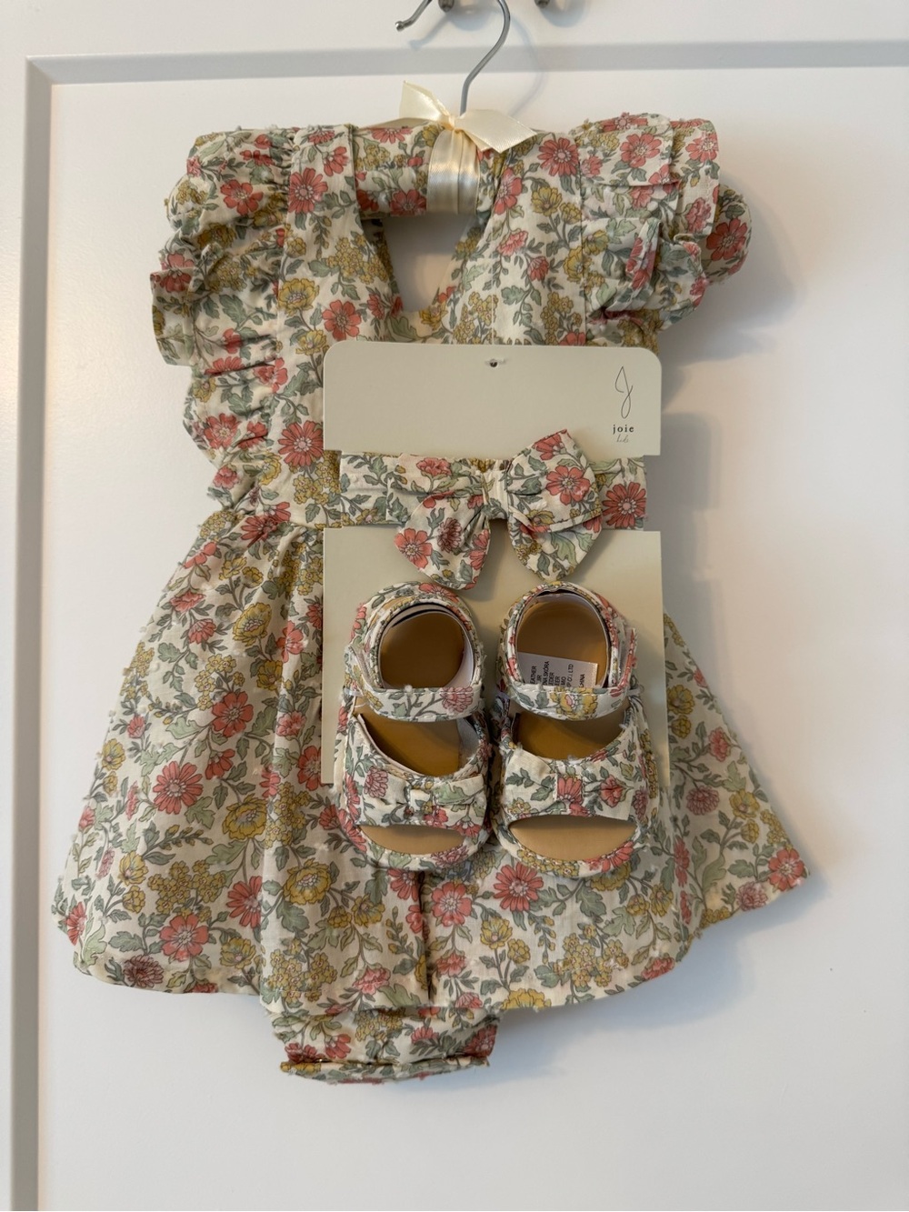 Joie Floral Baby Sandal and Headband Set in Cream, Pink, Green